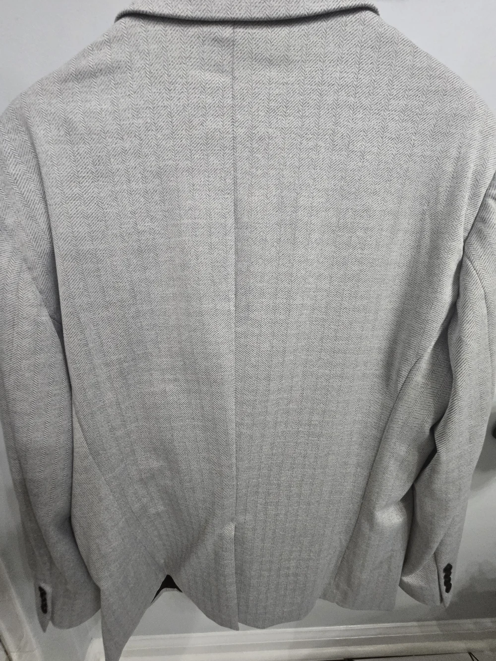 PJ Paul Jones Light Gray Herringbone Blazer (Size XL / Fits 44R–46R)